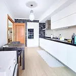 Apartamento Rocha Prime Beachside Bliss Portimão